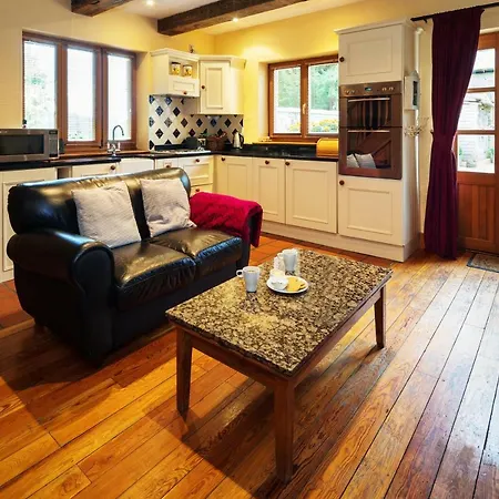 בית נופש Croneybyrne Courtyard